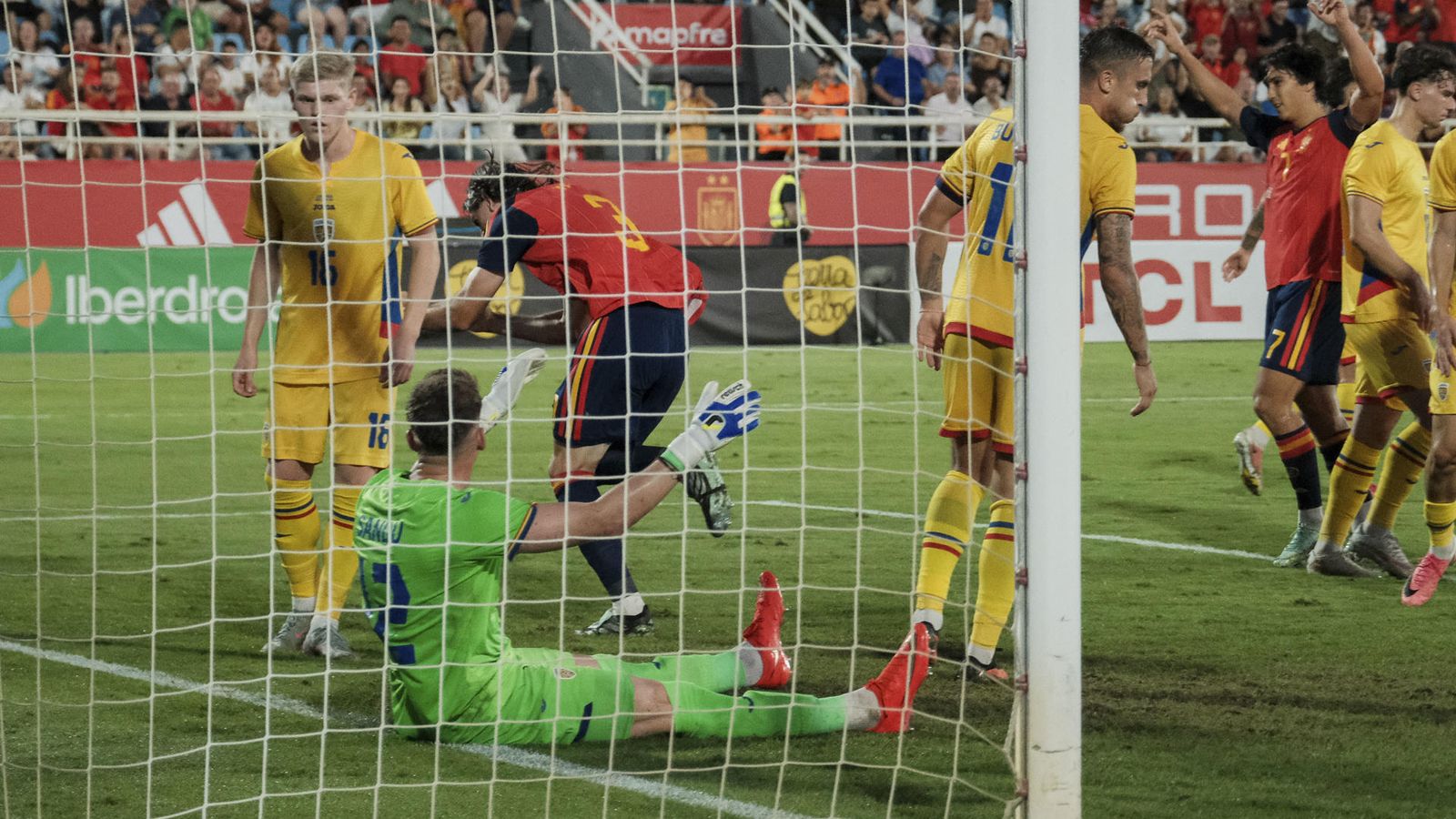 El moment del gol de Yarek