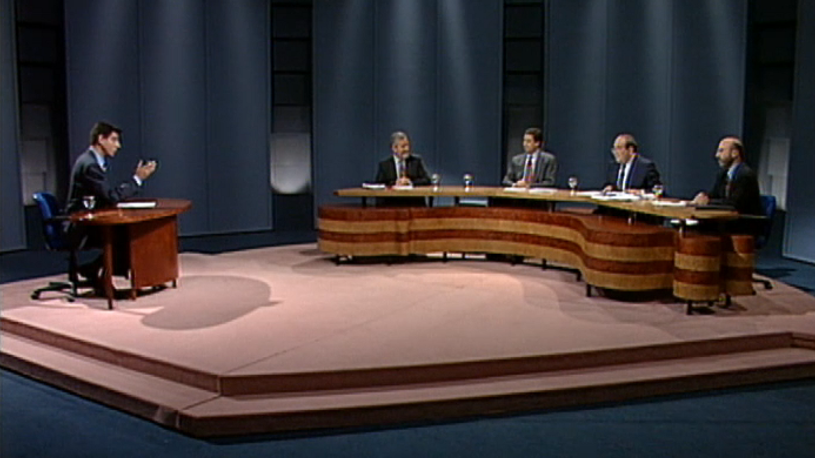 Minuts finals del primer debat electoral a la televisió pública valenciana, el 25 de maig de 1995