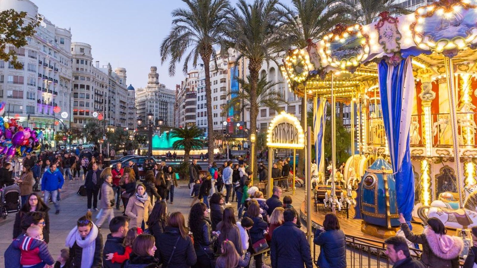 Plaça de l'ajuntament de València el passat Nadal