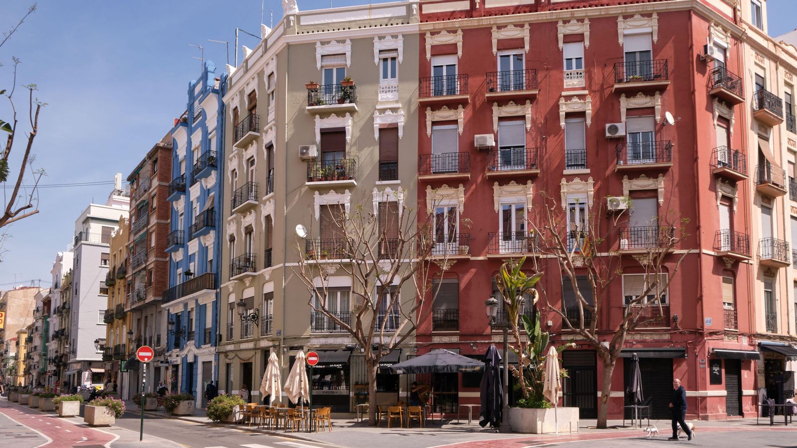 Un carrer del barri de Russafa