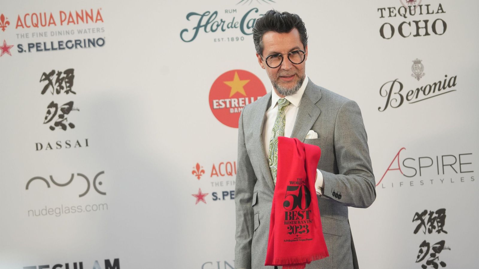 Quique Dacosta a l'arribada de la cerimònia dels The World's 50 Best Restaurants celebrada a València