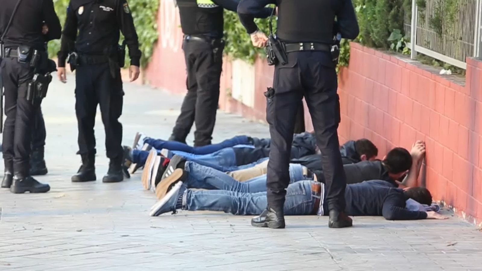 Moment de la identificació per part dels agents policials