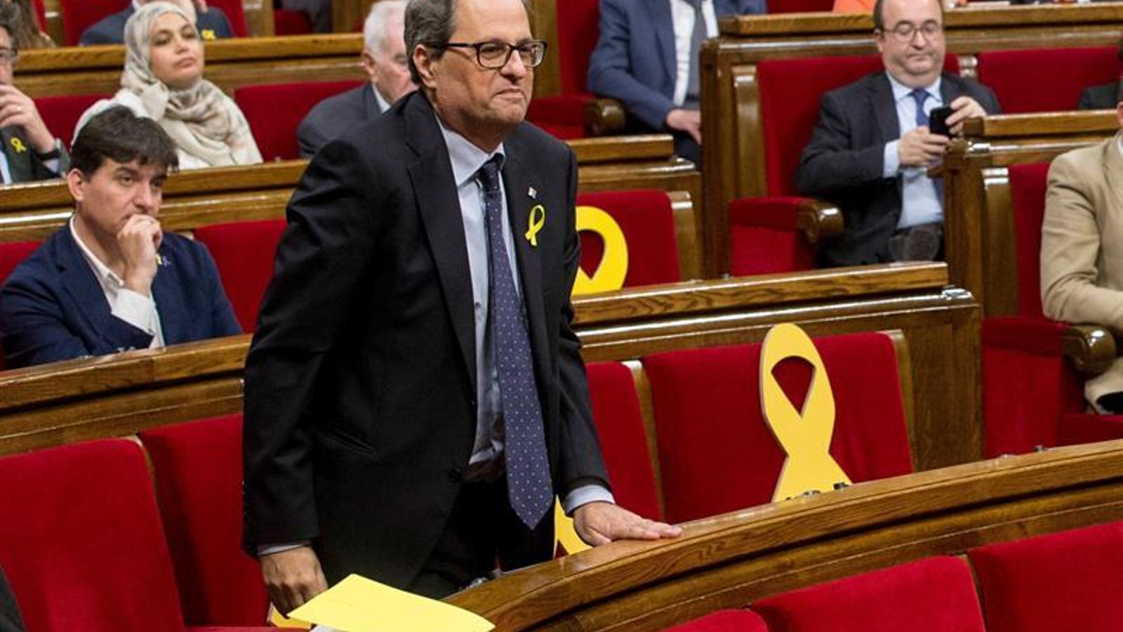 El candidat de JxCat a ser investit president de la Generalitat, Quim Torra, vota durant la primera sessió del debat d'investidura al Parlament