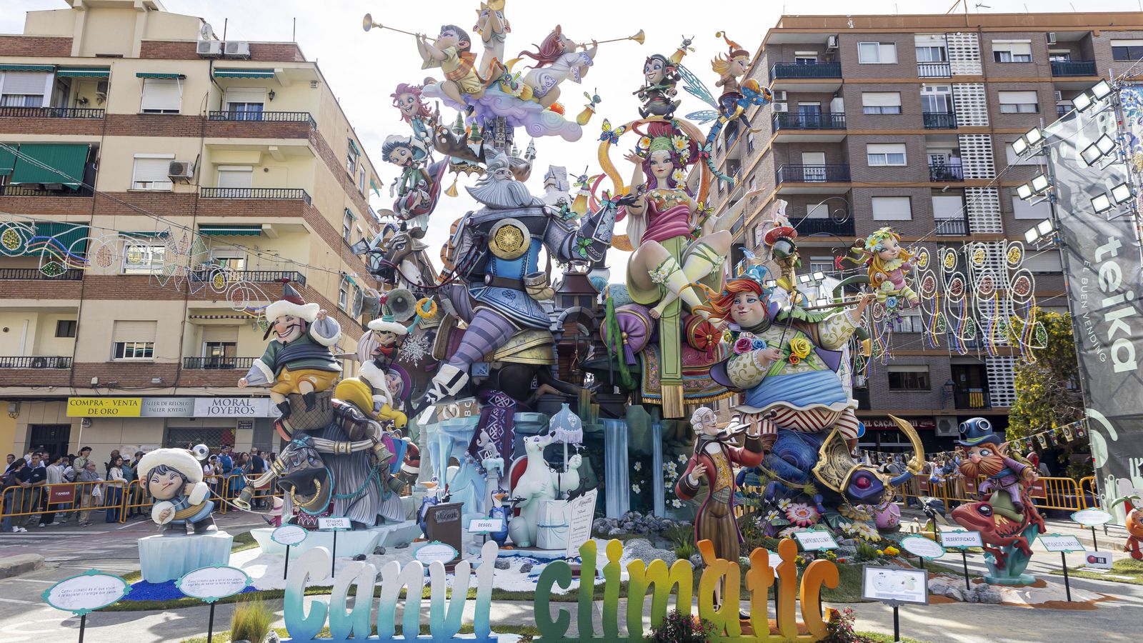 La falla Monestir de Poblet - Aparicio Albiñana (falla L’Antiga)