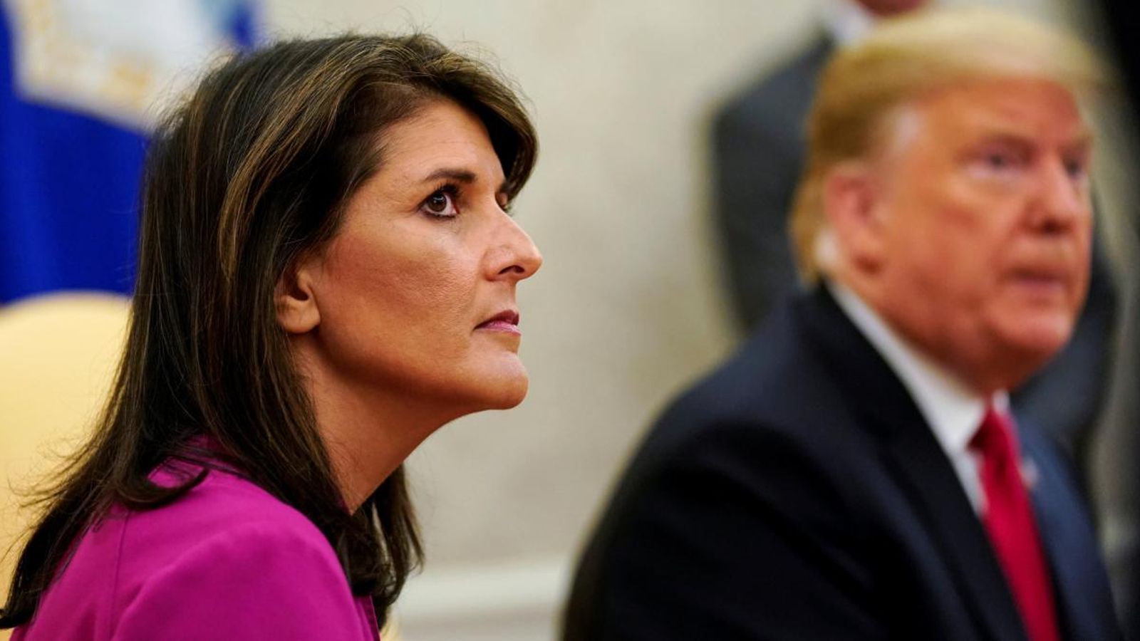 L'ambaixadora dels Estats Units a l'ONU, Nikki Haley, en la compareixença conjunta amb Trump L'ambaixadora dels Estats Units a l'ONU, Nikki Haley, en la compareixença conjunta amb Trump
