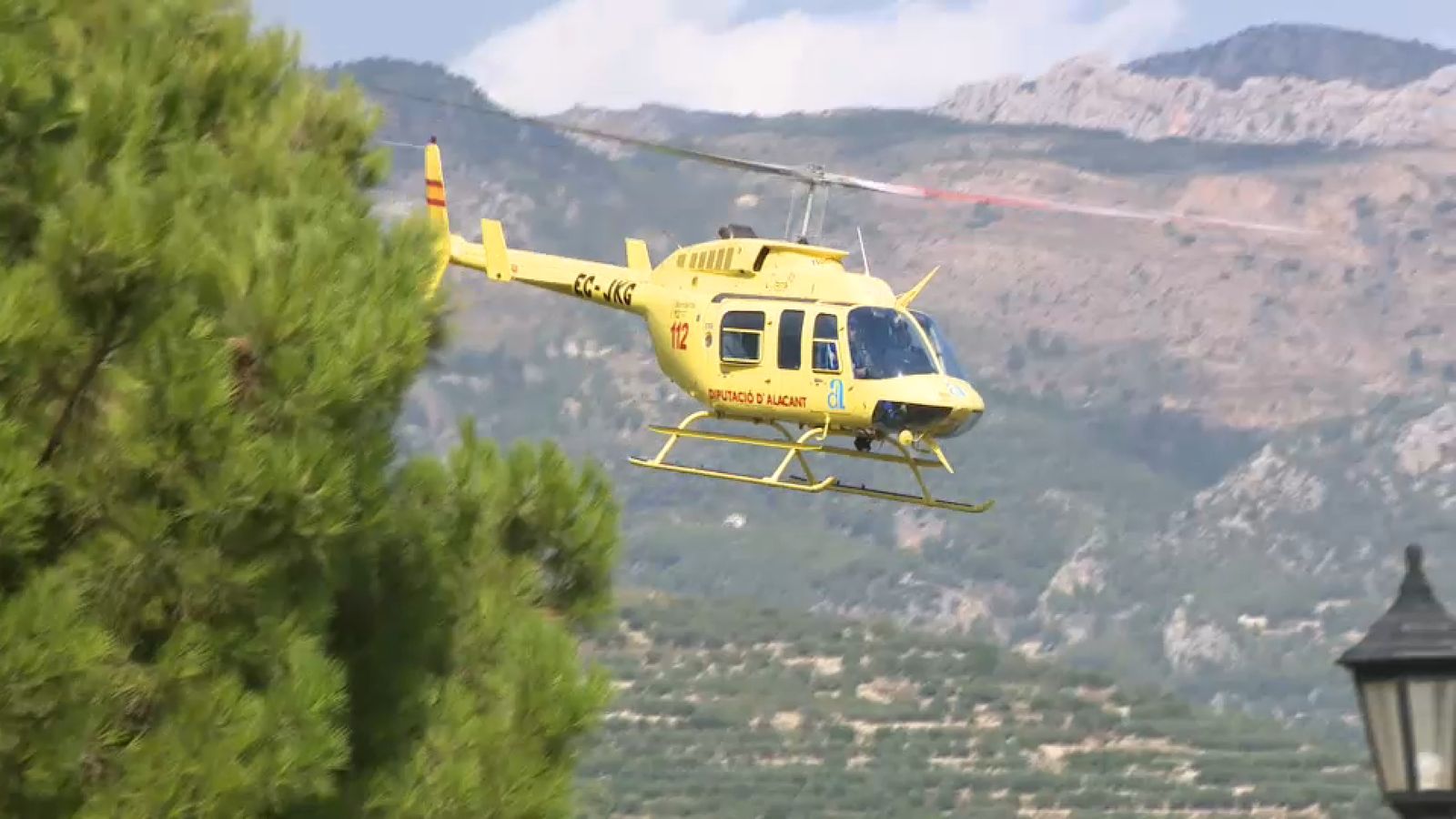 Helicòpter de vigilància contra el foc