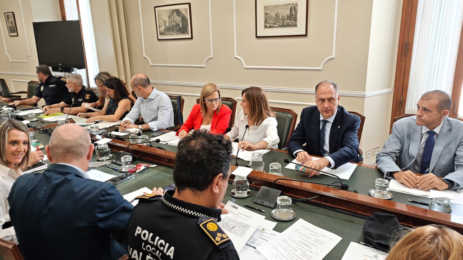 Reunió de la junta local de seguretat de València amb motiu de les celebracions del 9 d'Octubre