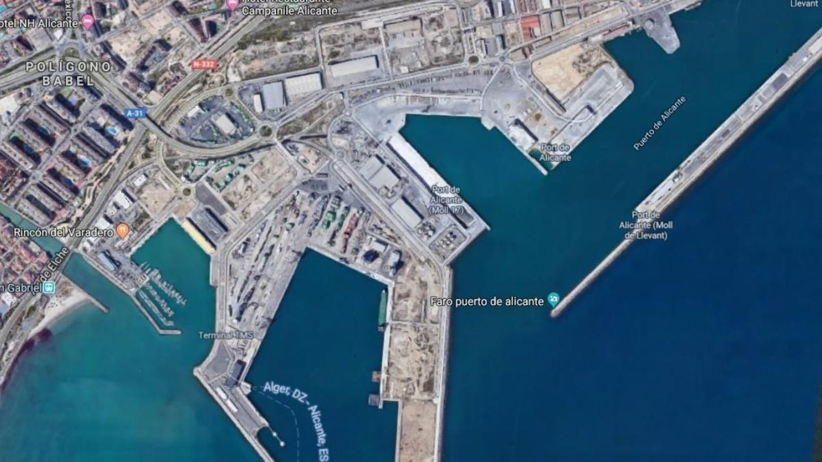 El port d\'Alacant expedienta una empresa per superar els nivells de contaminació