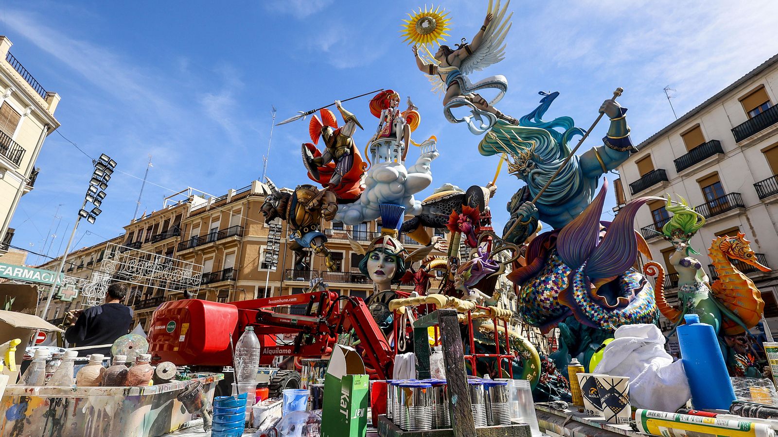 Montatge de la Falla Convent-Jerusalem de les falles de 2024