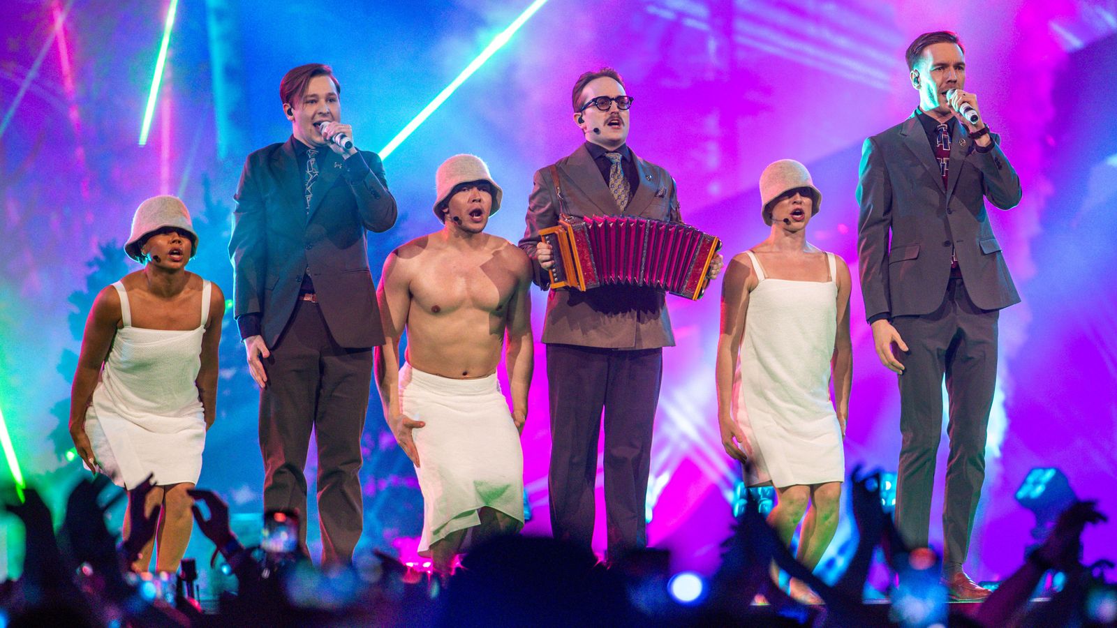 El grup KAJ, interpretant el tema 'Bara Bada Bastu" per a Suècia en Eurovisió