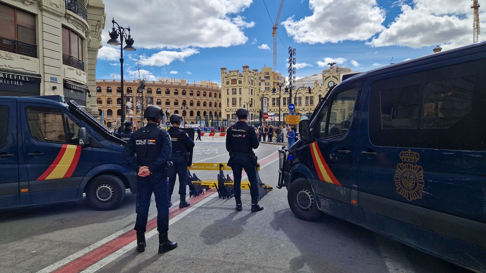 Dispositiu de seguretat en les proximitats de l'Estació del Nord de València