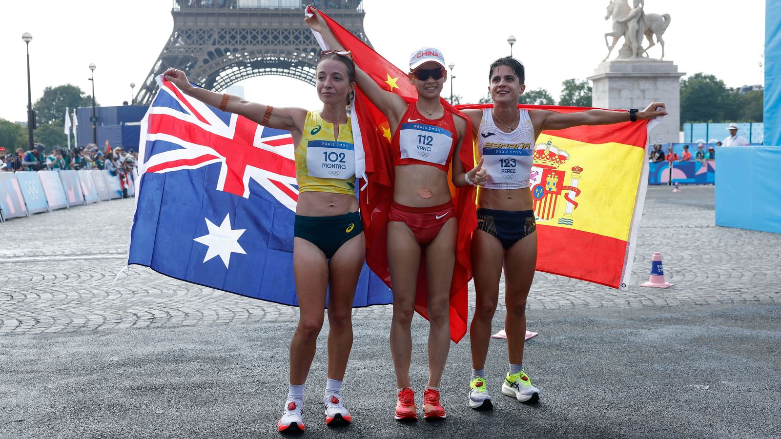 Les tres guanyadores del 20 km marxa femení
