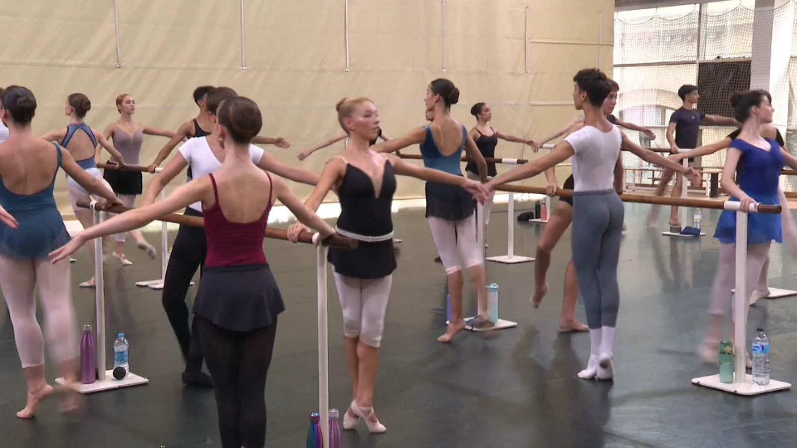 Ballarines en el campus d'estiu Hortensia Herrero