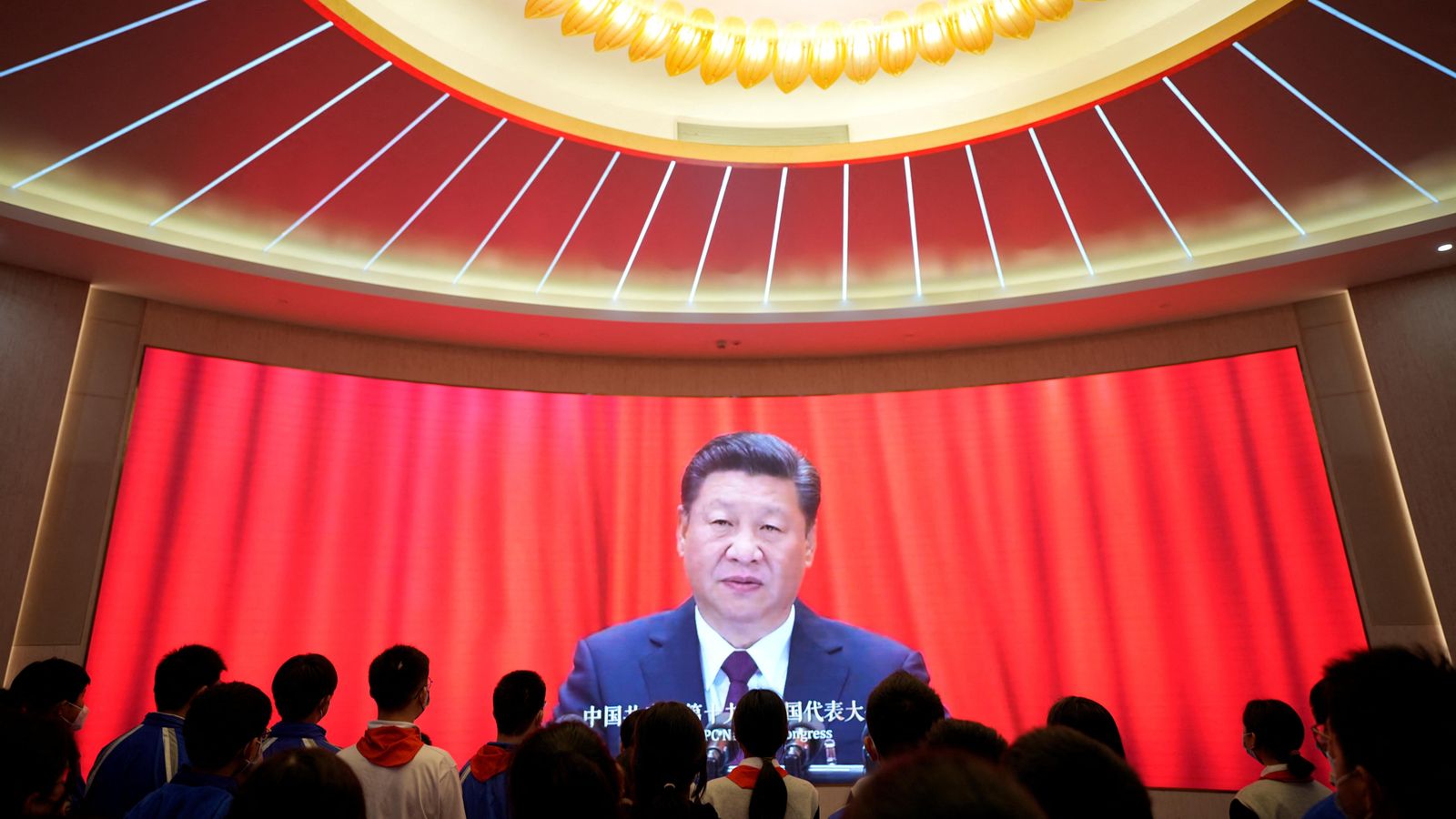 El rostre de Xi Jinping en una de les pantalles de l'assemblea de l'ANP