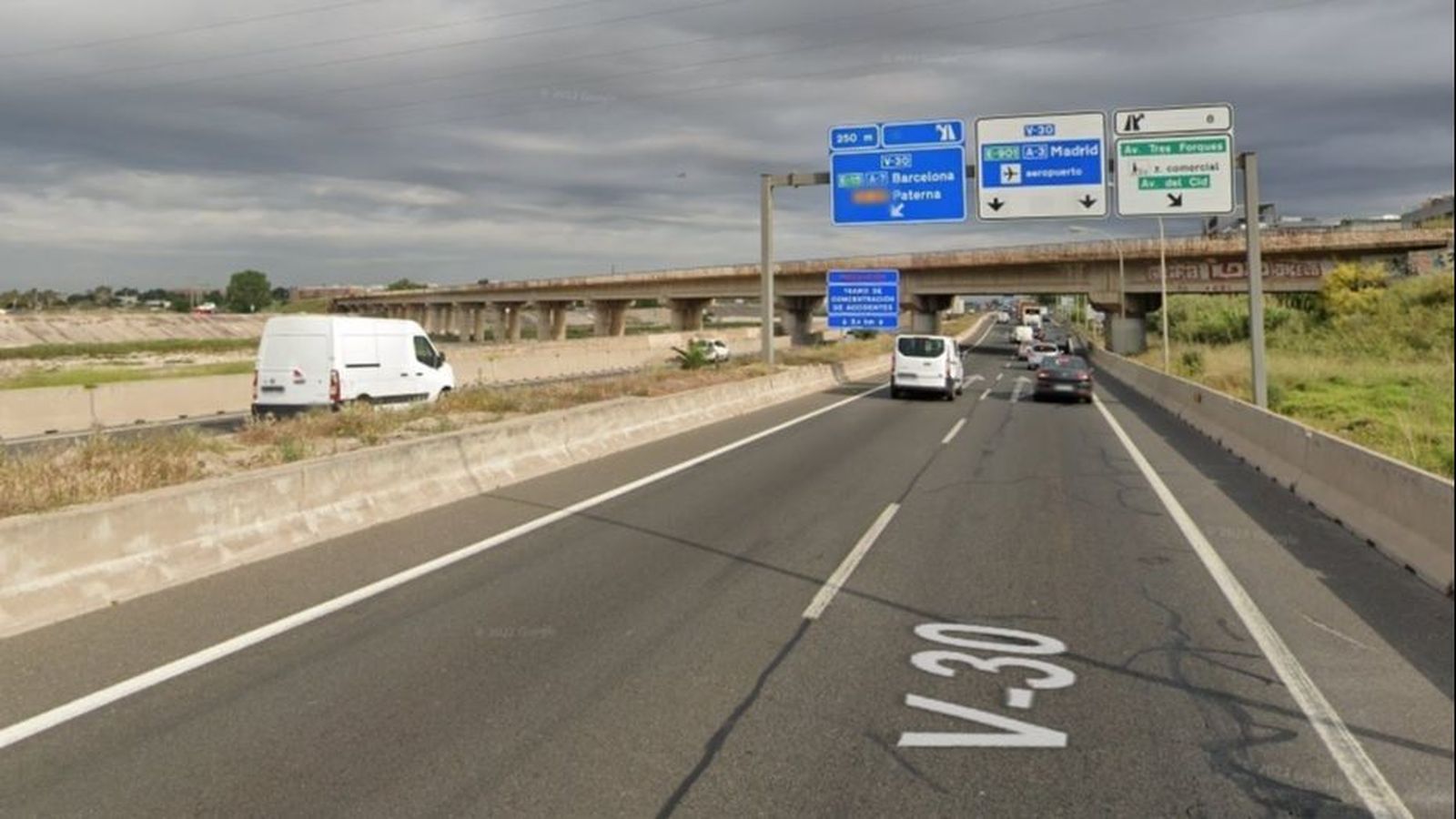 Carretera V-30 al seu pas per València