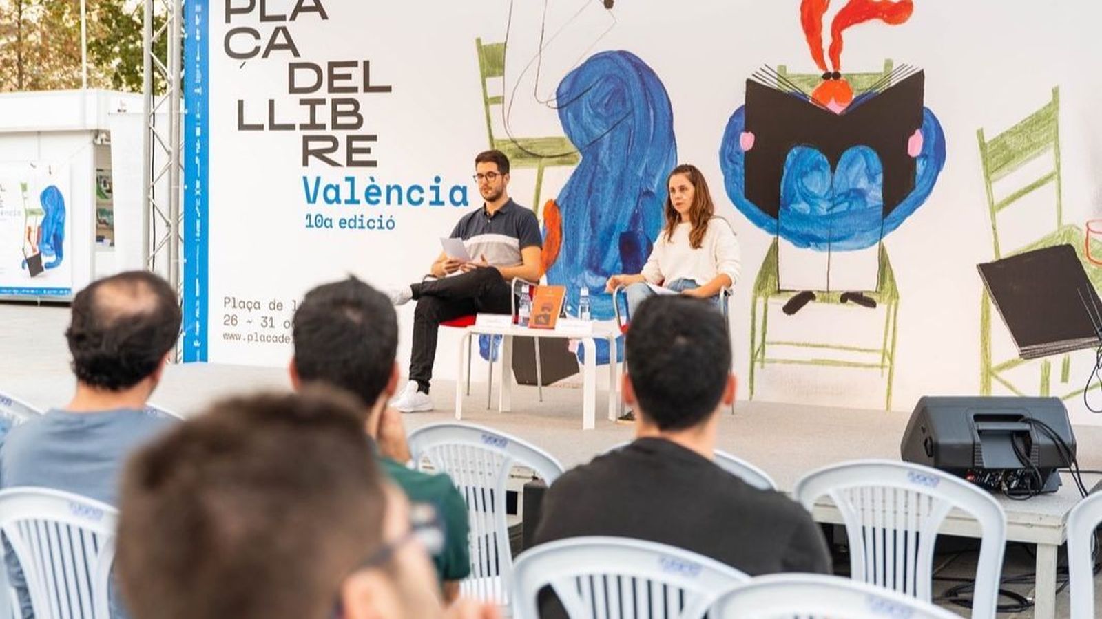 La Plaça del Llibre de València es consolida en el seu disé aniversari amb més de 60 editorials i 80 activitats literàries