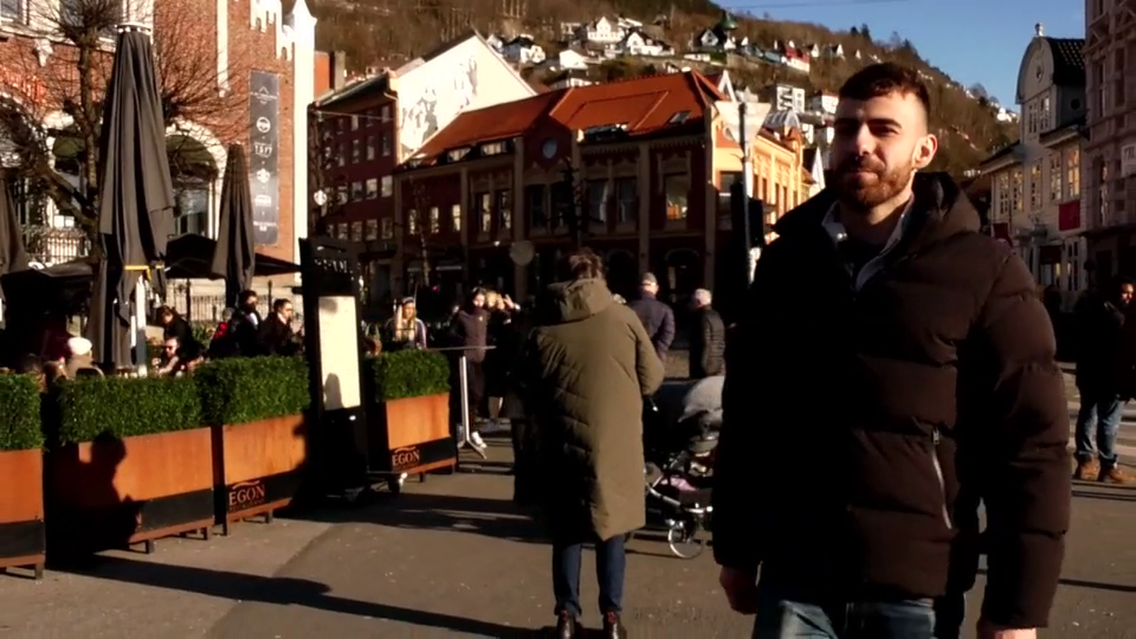 Diego Delgado, veí de València, ens acompanya a pujar fins al cim de la muntanya Ulriken, la més alta de la ciutat
