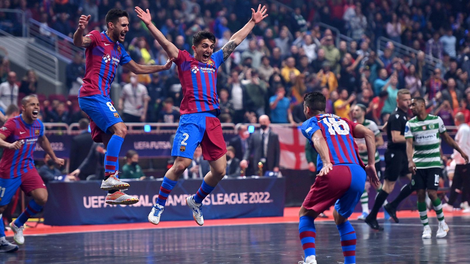 Els jugadors del Barça celebren el triomf