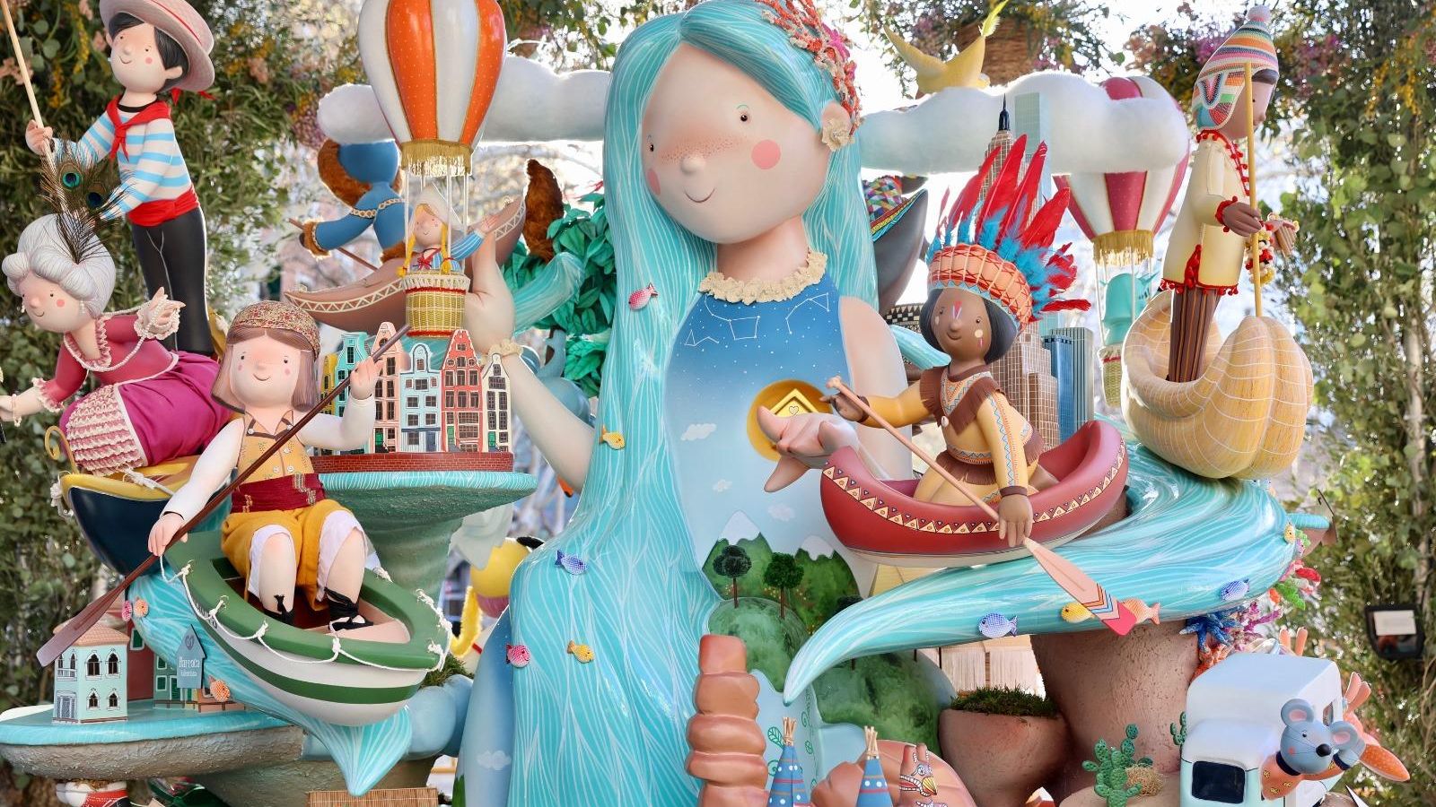 La falleta de falla Misser Mascó - Arévalo Baca, una de les deu que competeix en Especial