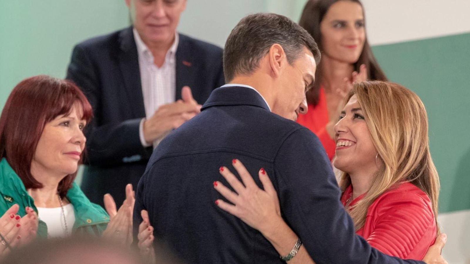 Susana Díaz ha sigut proclamada candidata a la reelecció amb el suport de Pedro Sánchez