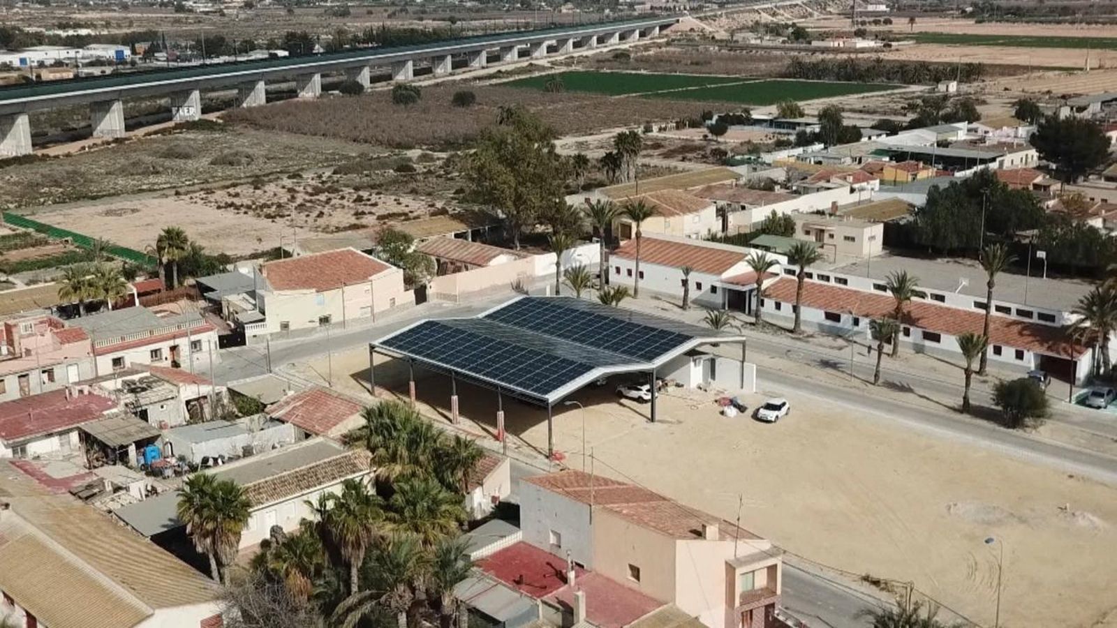 Crevillent acull la primera comunitat energètica a Espanya que comparteix l'energia entre tots els consumidors
