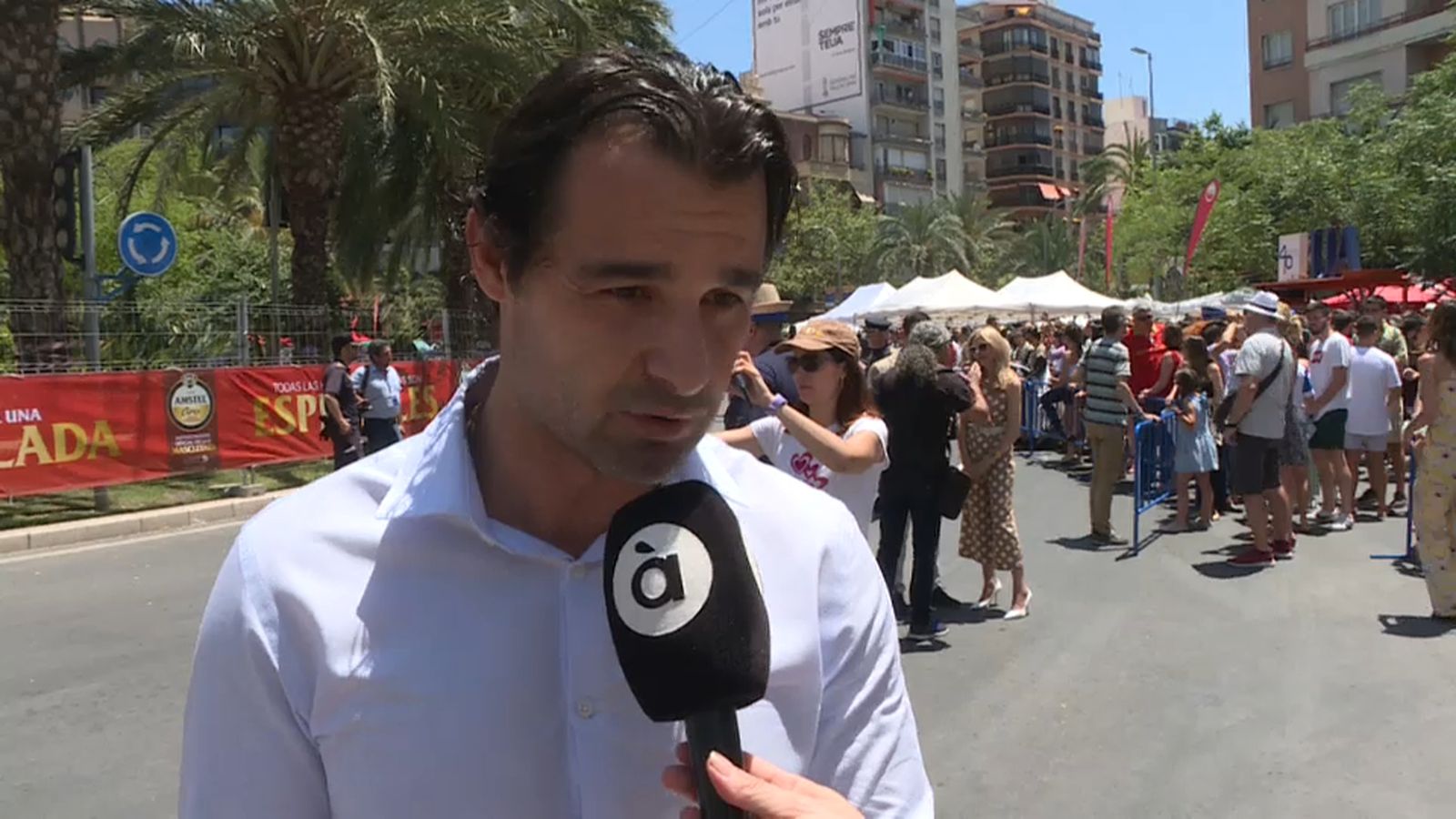 Dolón critica la voluntat de Dalmau d\'implantar una taxa turística