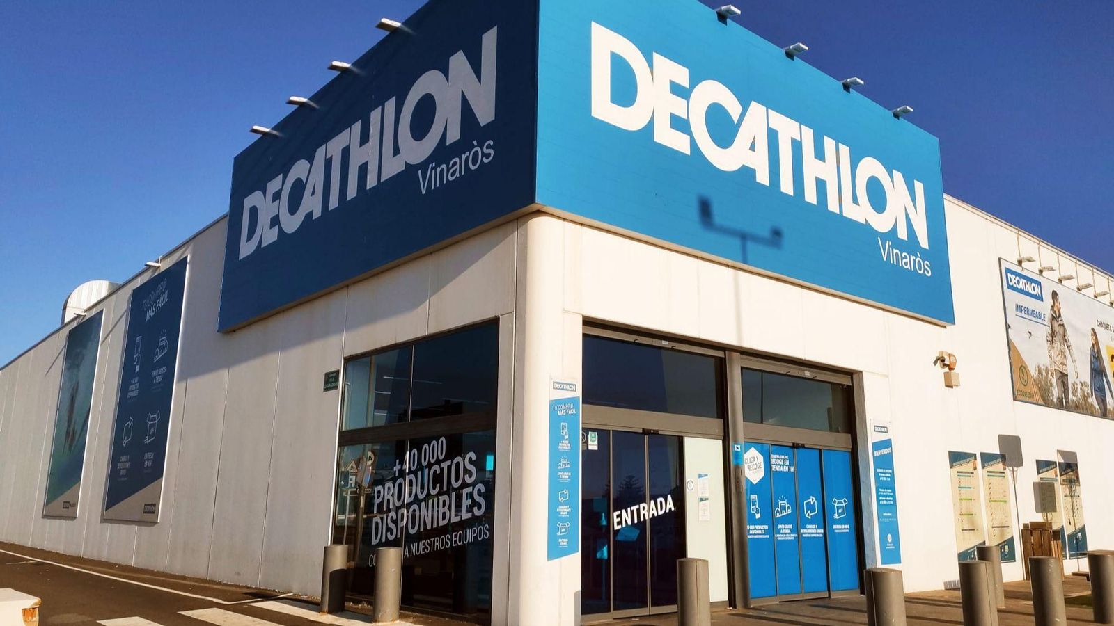 Establiment de Decathlon en una foto d'arxiu