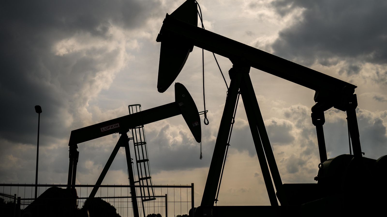 Bombes d'extracció de petroli, en una imatge d'arxiu