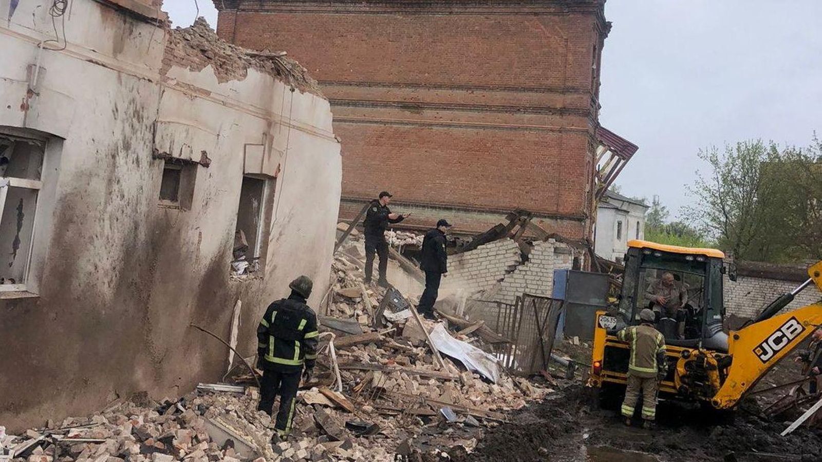 Conseqüències d'un atac amb míssils russos en Kupyansk, Ucraïna