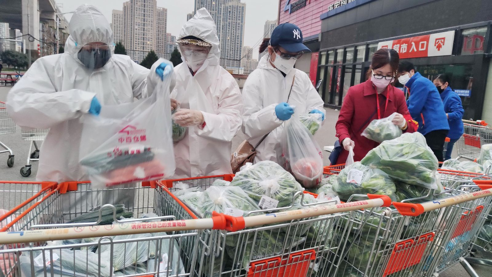 Exterior d'un supermercat a Wuhan