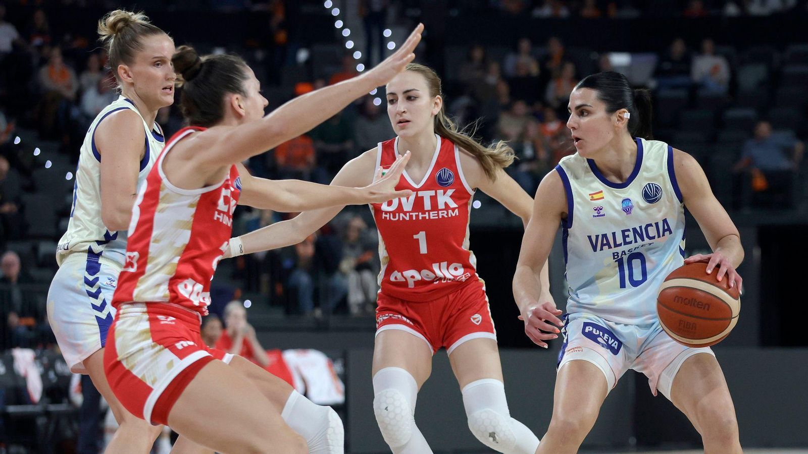 Leti Romero, en una acció del duel