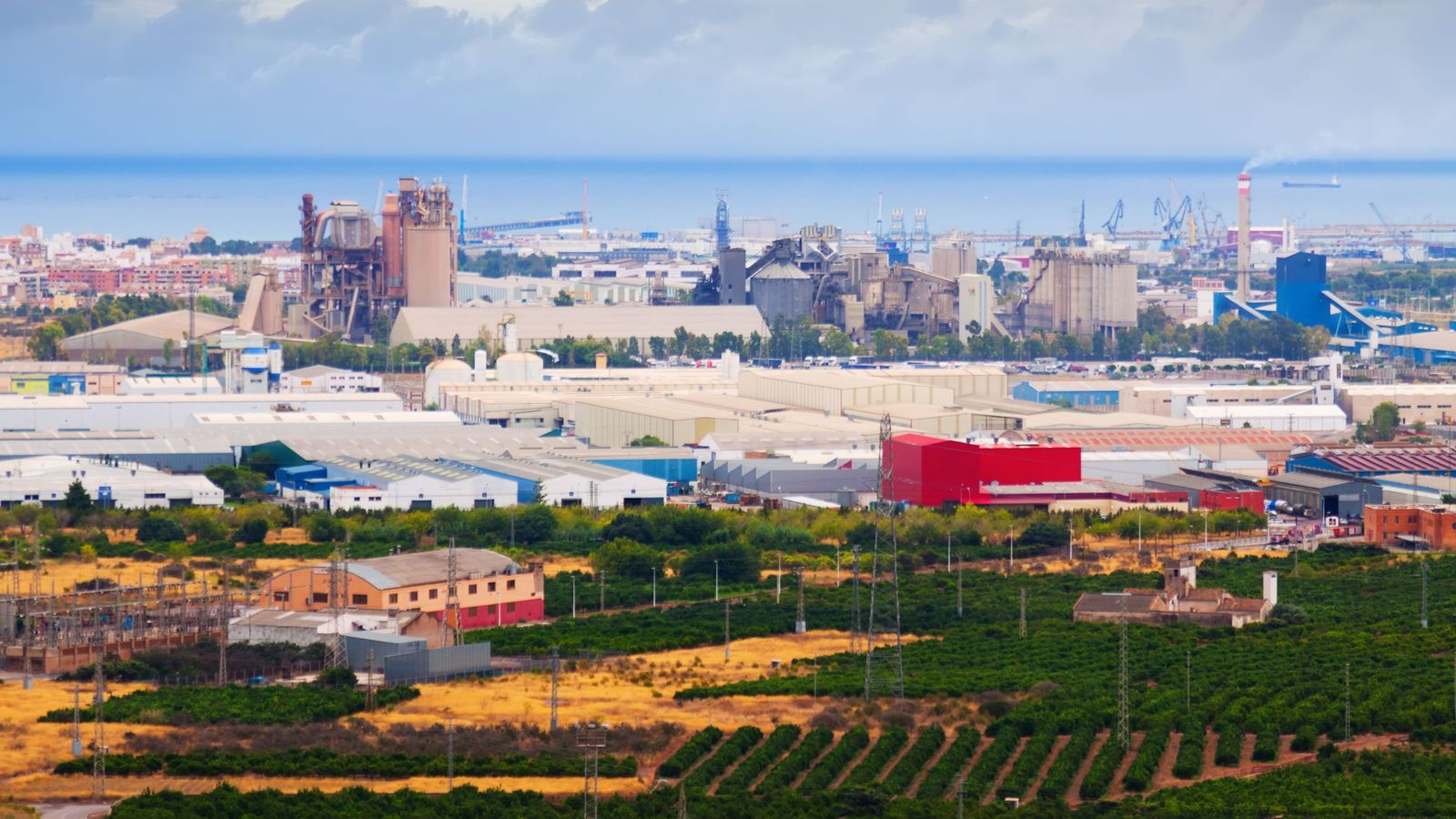 Imatge d'arxiu de la zona industrial de Sagunt