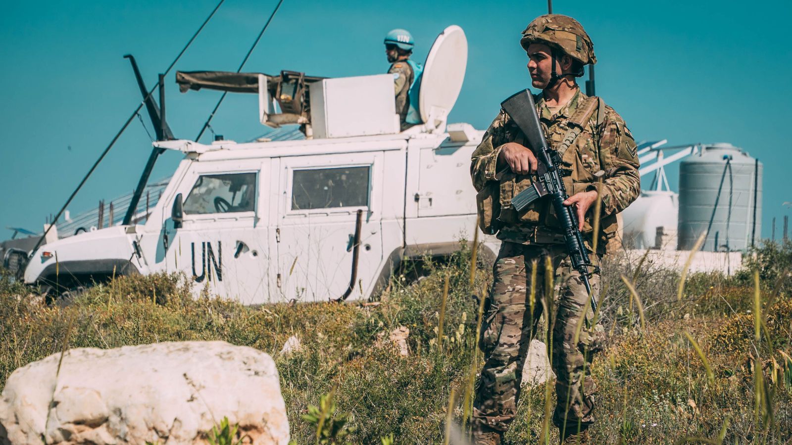 Cascos blaus espanyols en una imatge d'arxiu