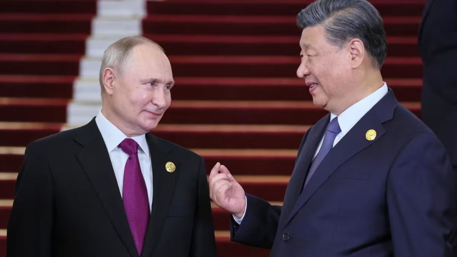 Algunes imatges de Putin en arribar a la Xina