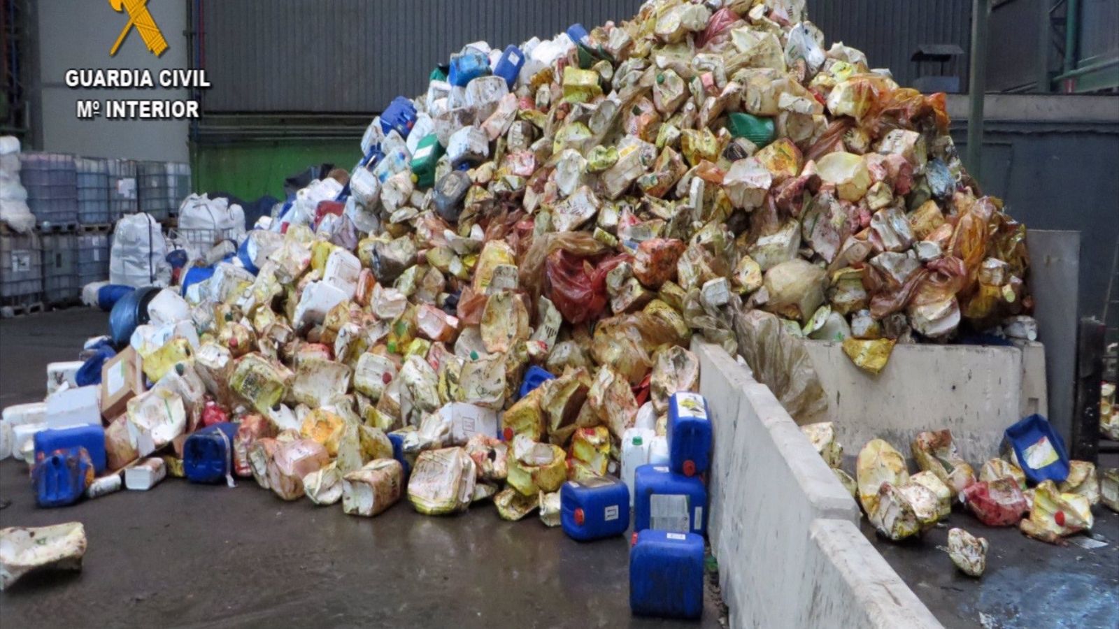 S'han documentat prop de 2.800 trasllats de més de 200.000 tones de residus en diferents punts del país