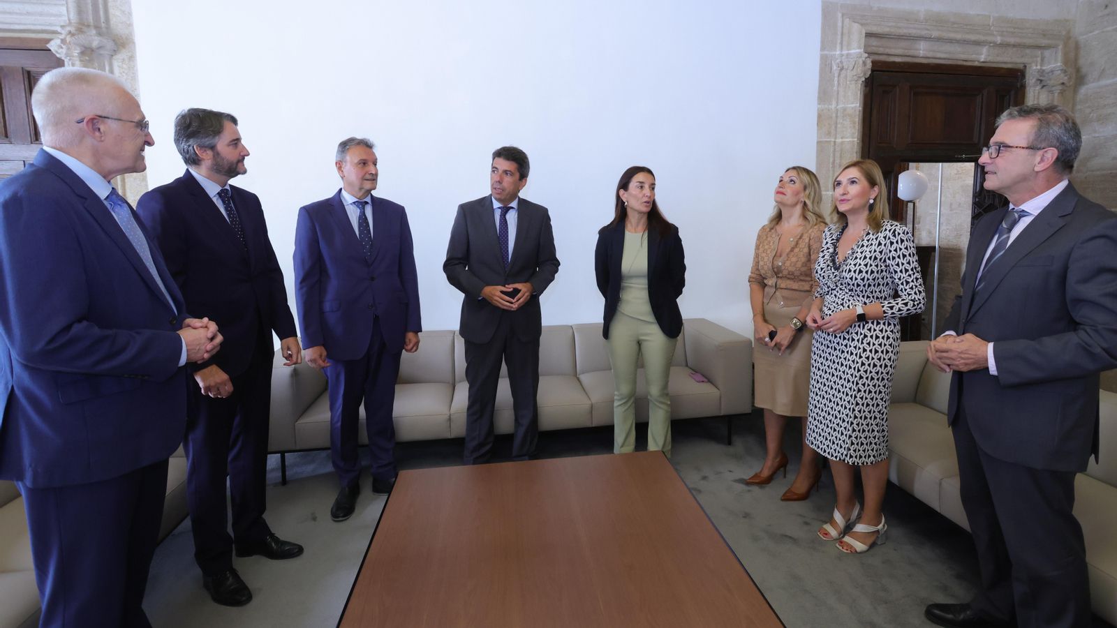 Reunió entre el Consell i la direcció de Ford España