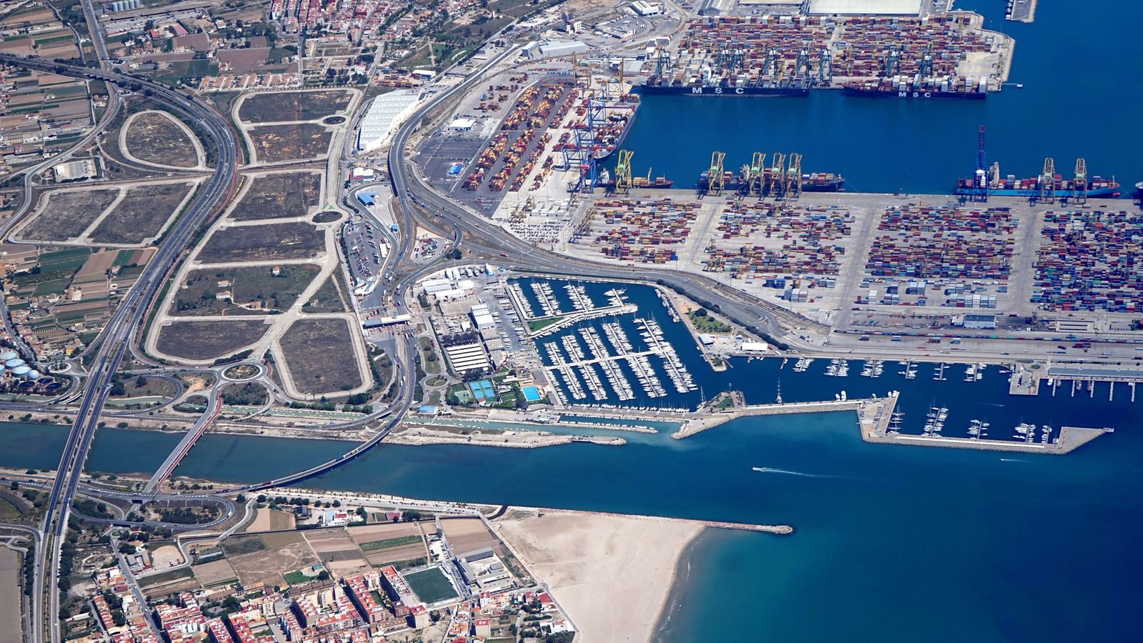 Imatge aèria del port de València