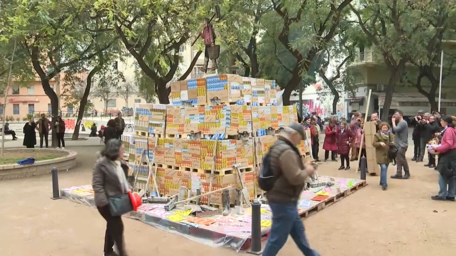 El monument solidari que porta per lema “No oblidar la dana”