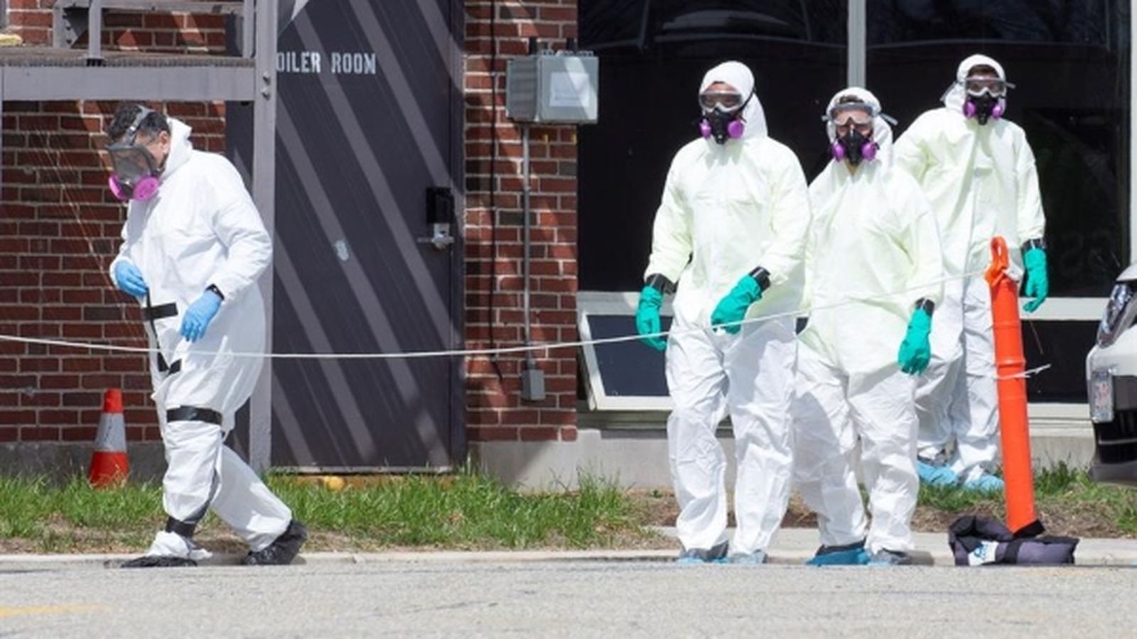 Operaris de desinfecció a Massachusetts