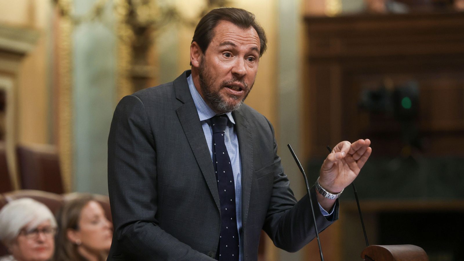 Óscar Puente (PSOE), durant la seua intervenció en la sessió d'investidura