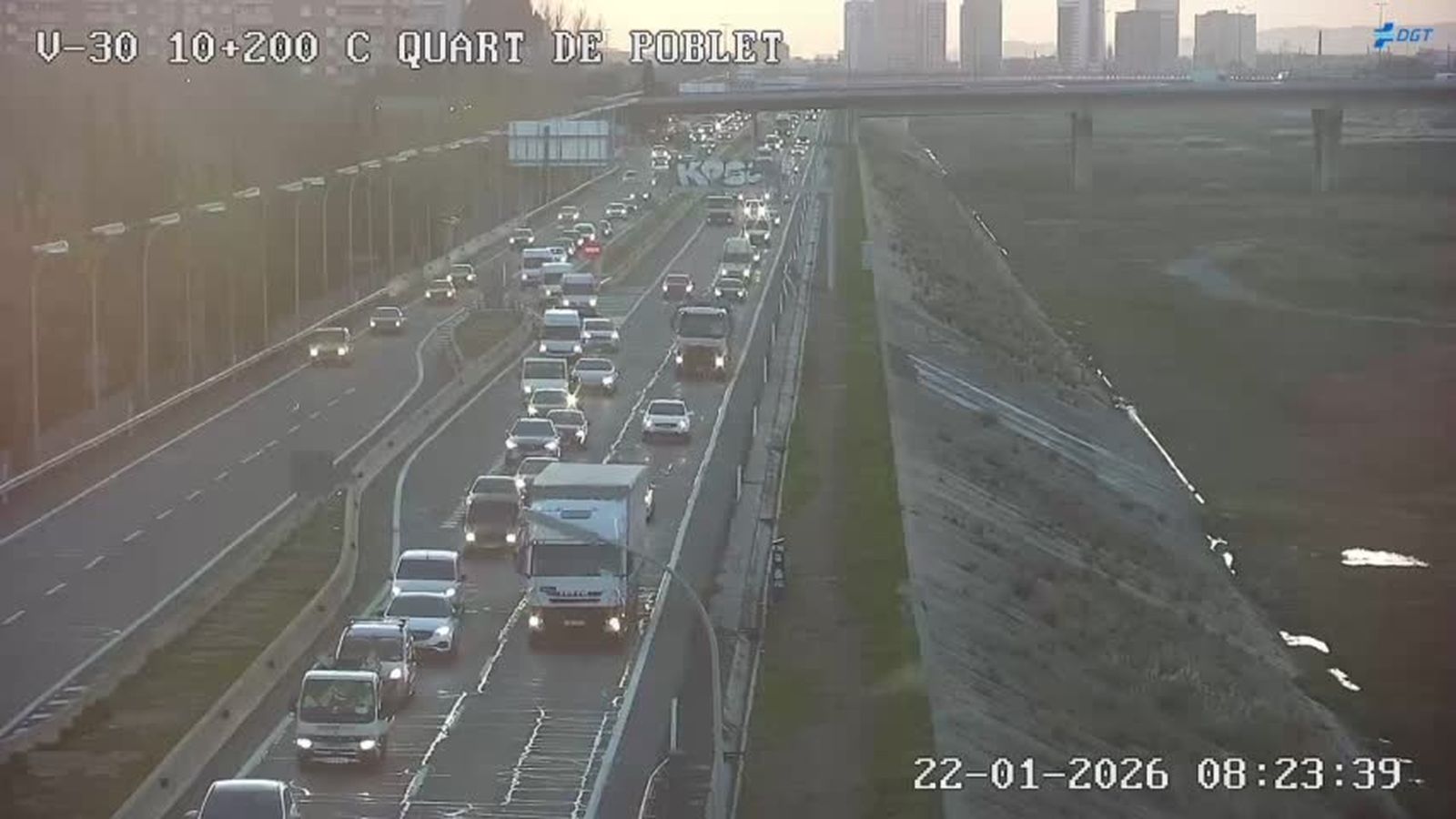 Retencions a la V-30, al seu pas per Quart de Poblet