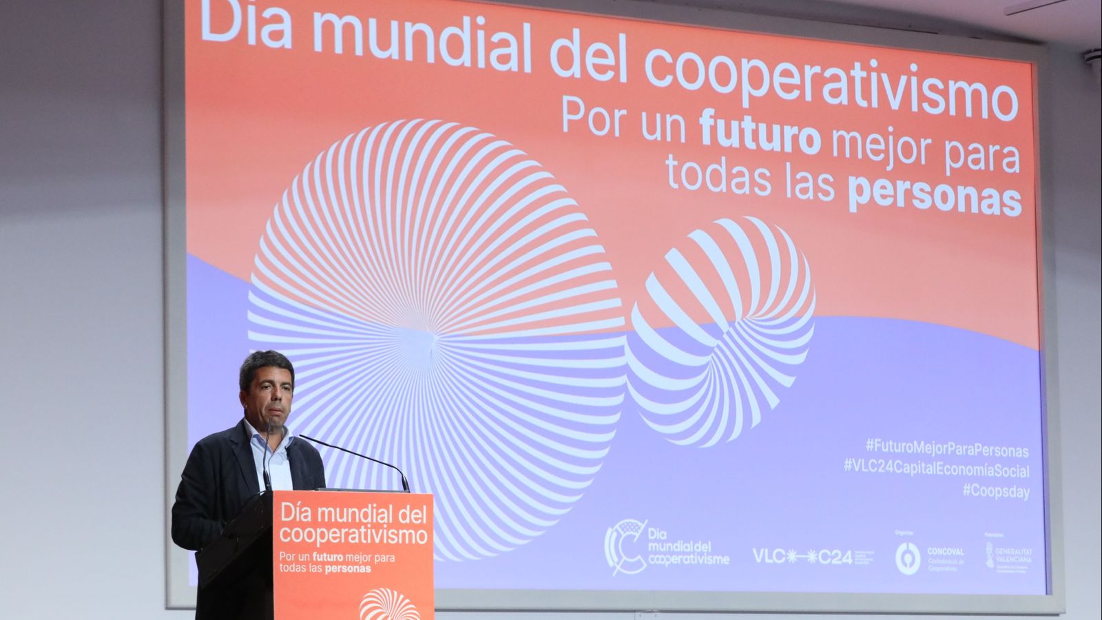 El president de la Generalitat, Carlos Mazón, en l'acte pel Dia Mundial del Cooperativisme