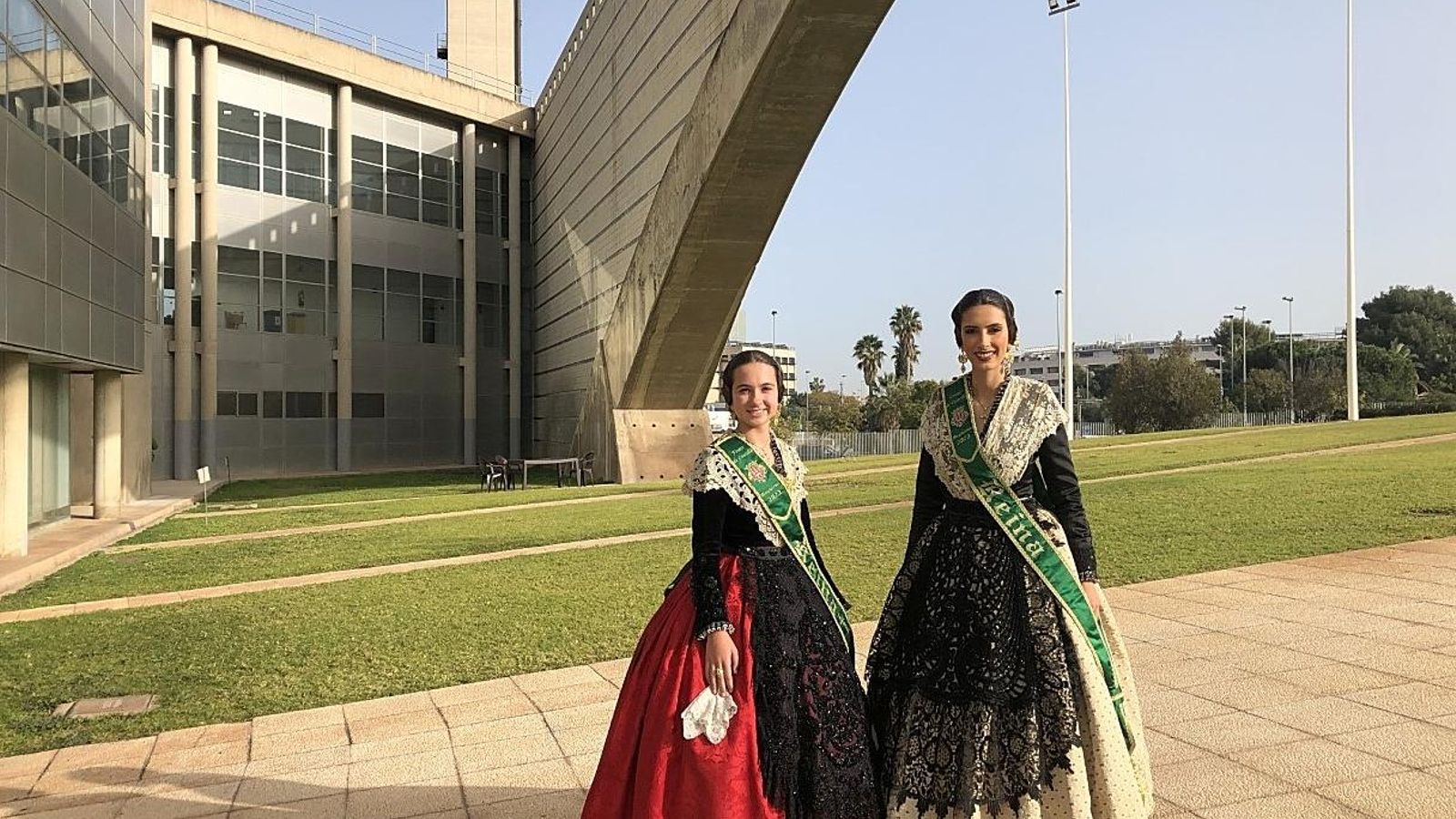 Selene Tarín i Alejandra Sáez, reines de les Festes de la Magdalena 2023