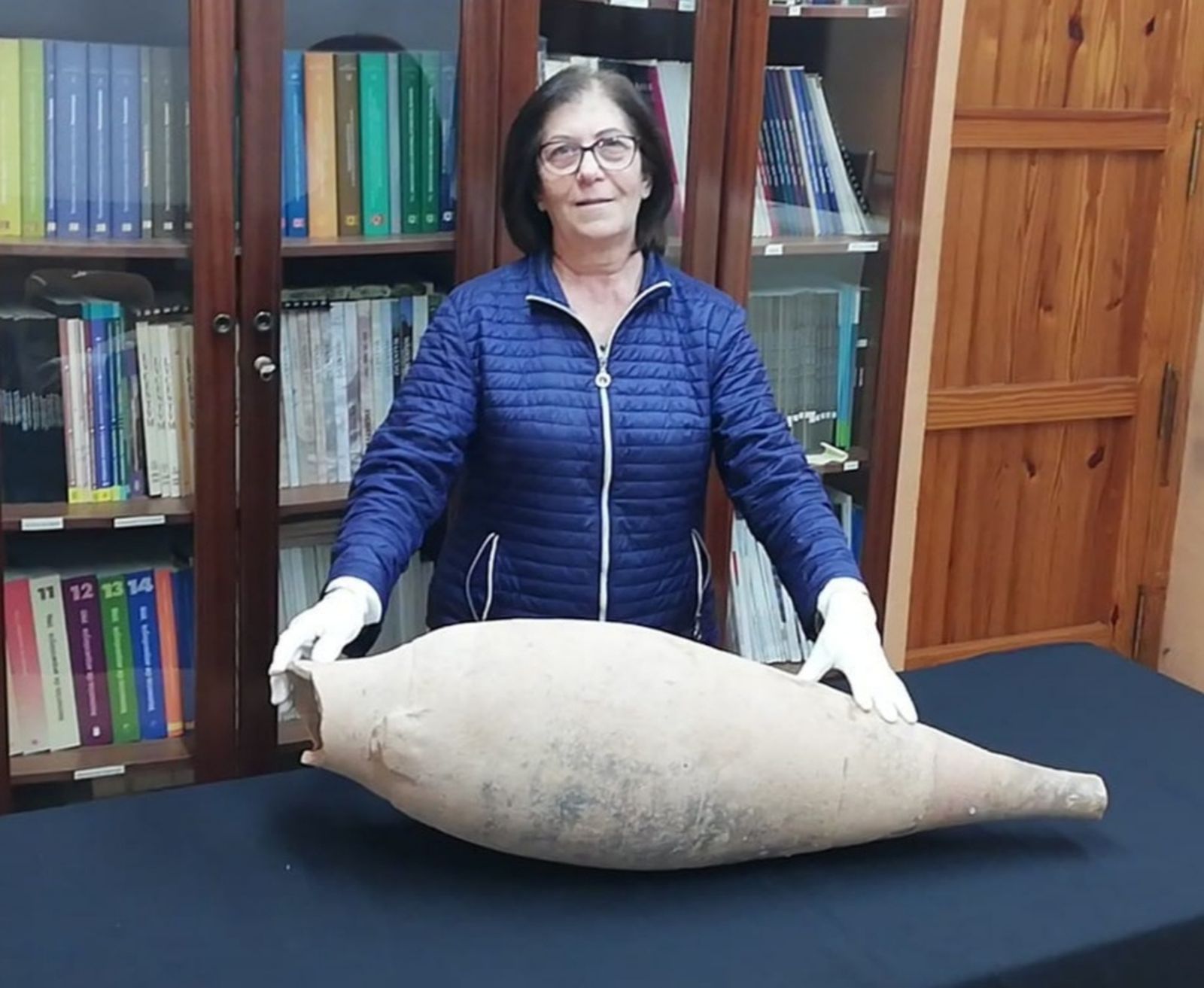 Una de les àmfores que ara serà estudiada