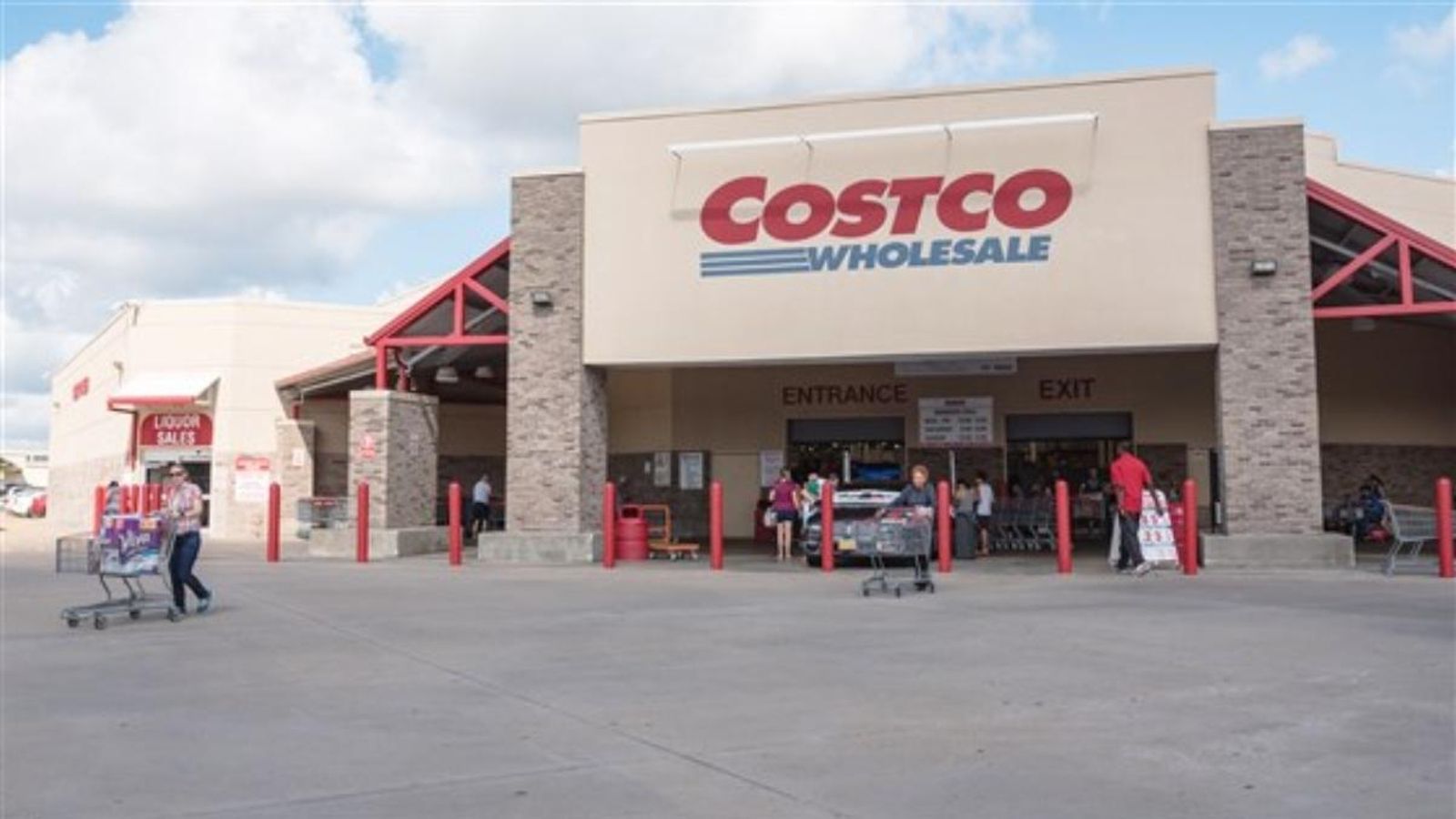 Entrada a un dels supermercarts Costco dels Estats Units