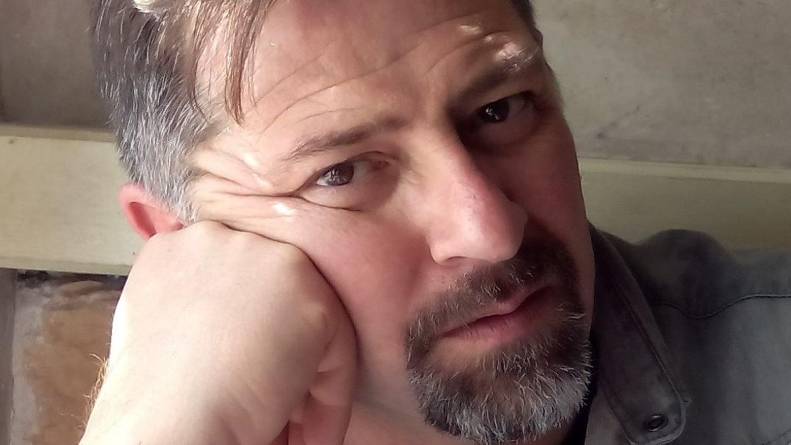 Vicent Enric Belda, Premi Enric Valor per la novel·la ‘Unes veus a l\'altra part del mur’