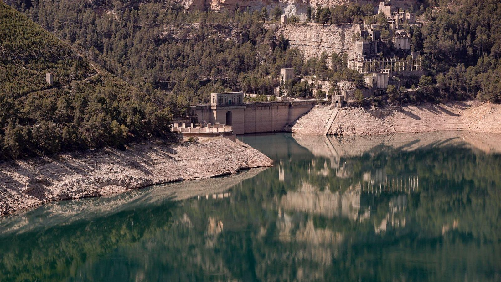 Embassament de Beinaixebe, situat en una de les zones on més desitgen les pluges, després d'entrar en la situació de prealerta per sequera fa uns dies