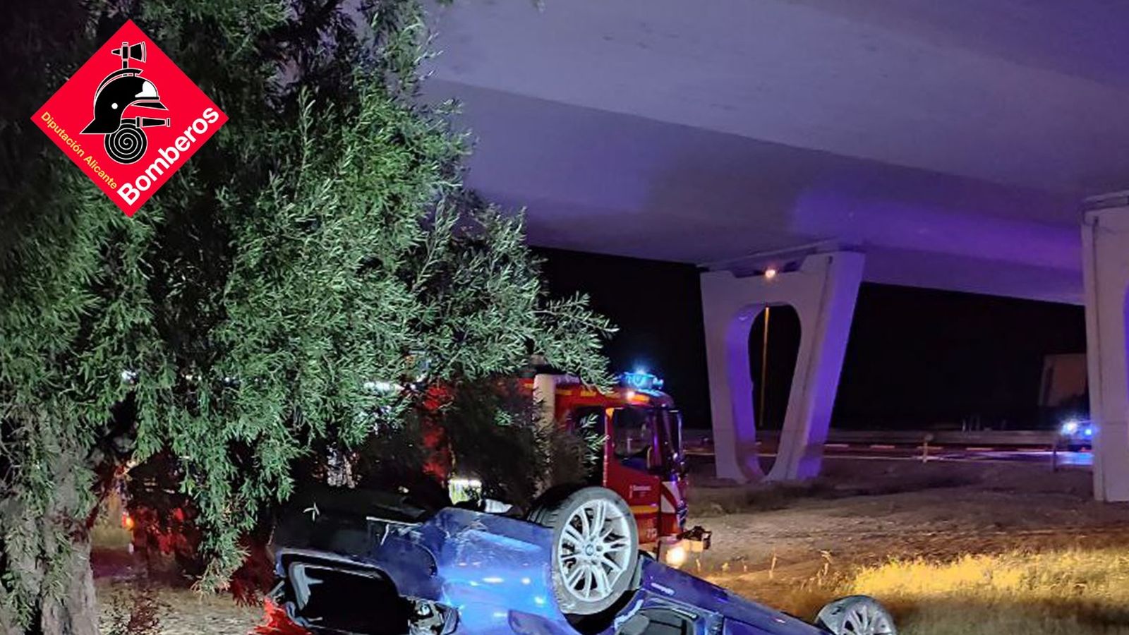 Cotxe bolcat a Sant Vicent del Raspeig