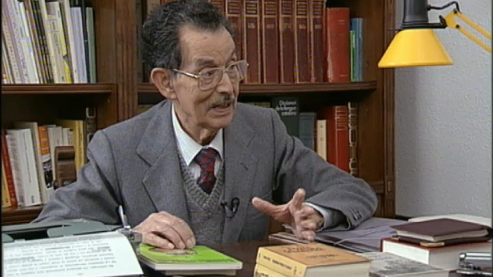 L'escriptor Enric Valor en una foto d'arxiu