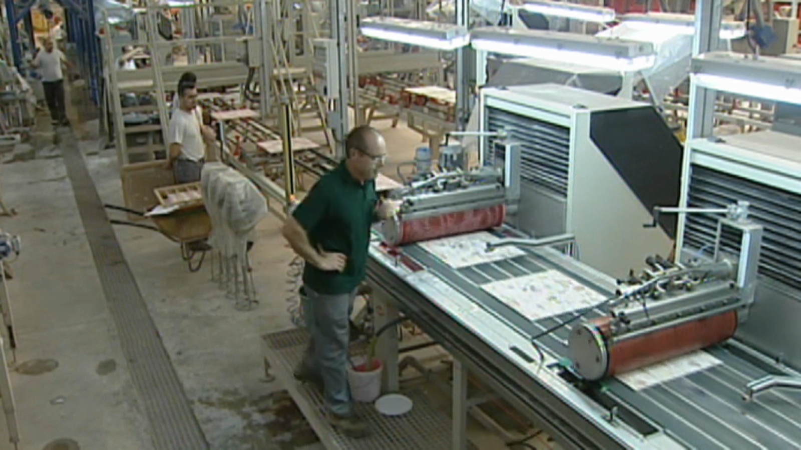 La patronal Ascer fixa divendres perquè les fàbriques tornen a funcionar després de la caiguda del 60% de la demanda